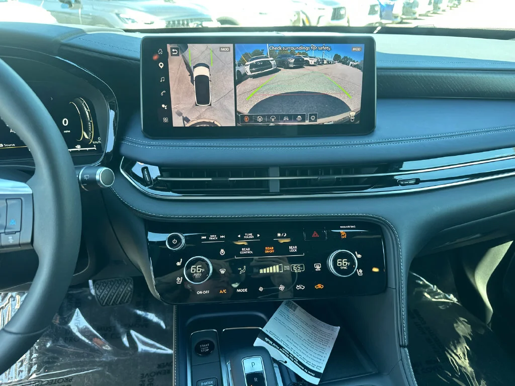 Certified Used 2026 White INFINITI SPORT image 24