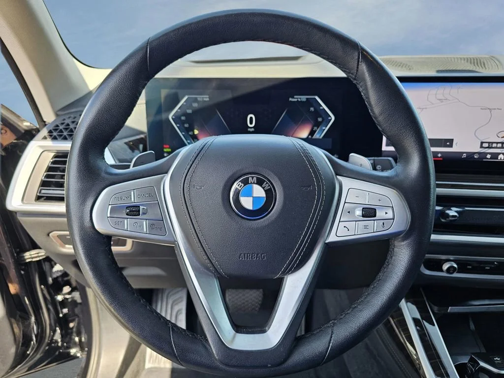 Used 2025 Blue BMW xDrive40i image 20