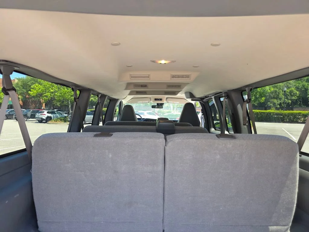 Used 2025 Summit White Chevrolet 1LT image 25