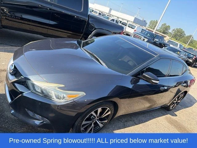 Used 2016 Blue Nissan Platinum image 3