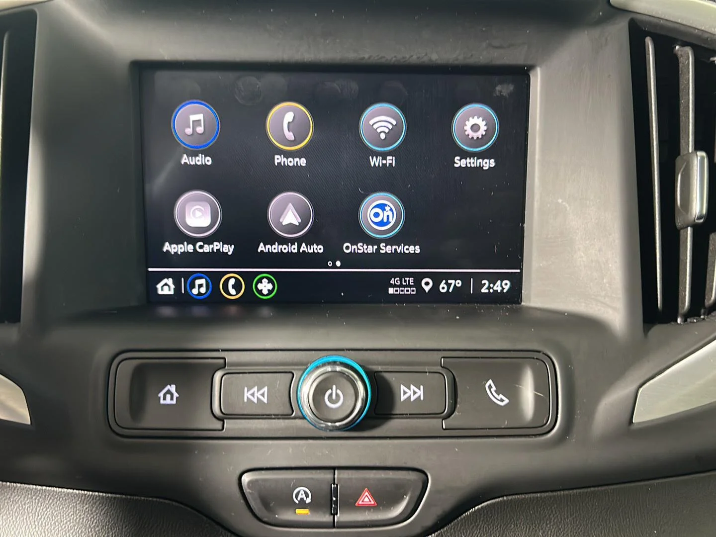 Used 2023 Summit White GMC SLE image 18