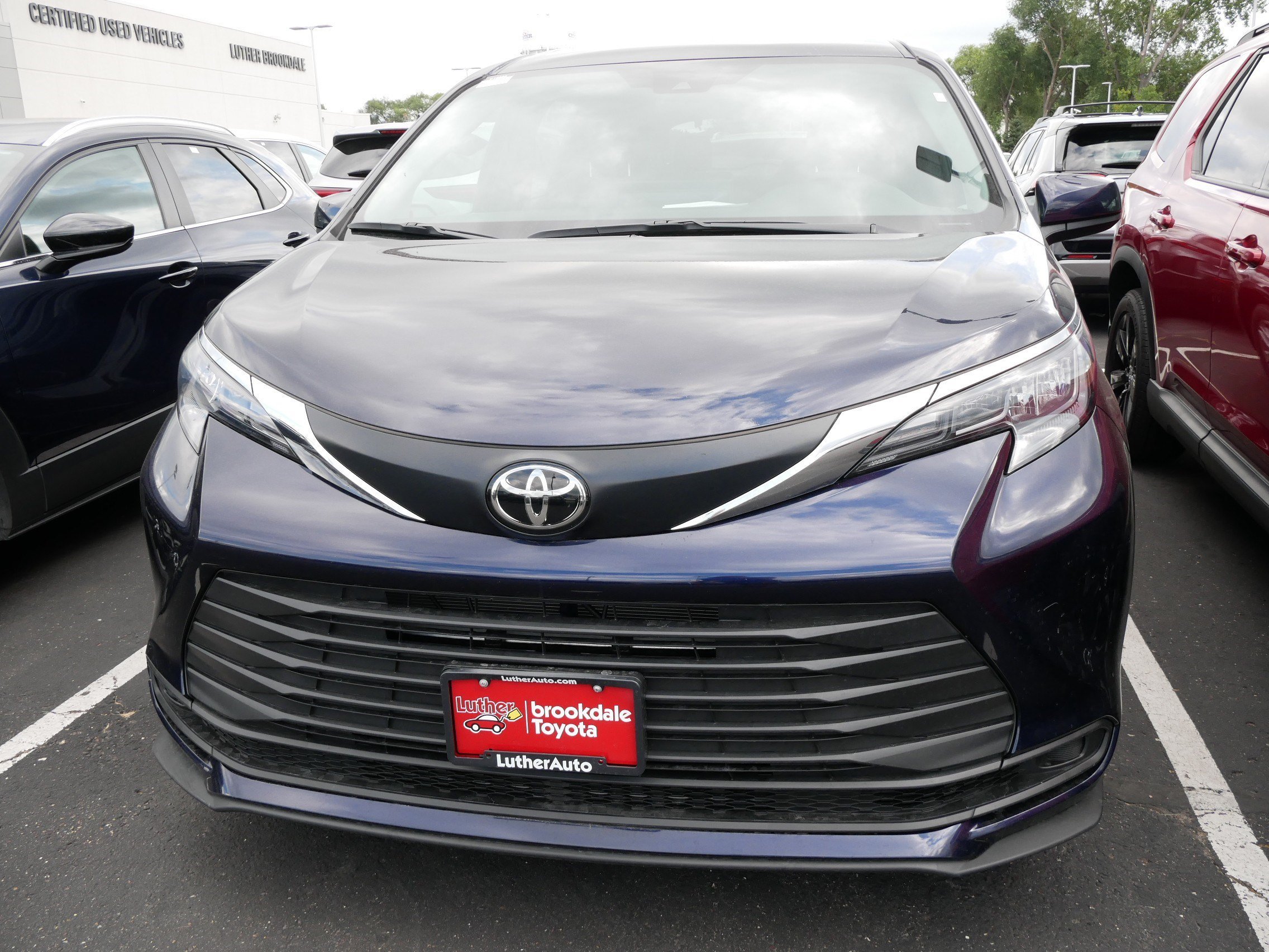 Certified 2026 Toyota Sienna LE with VIN 5TDKRKEC5TS300745 for sale in Brooklyn Center, Minnesota