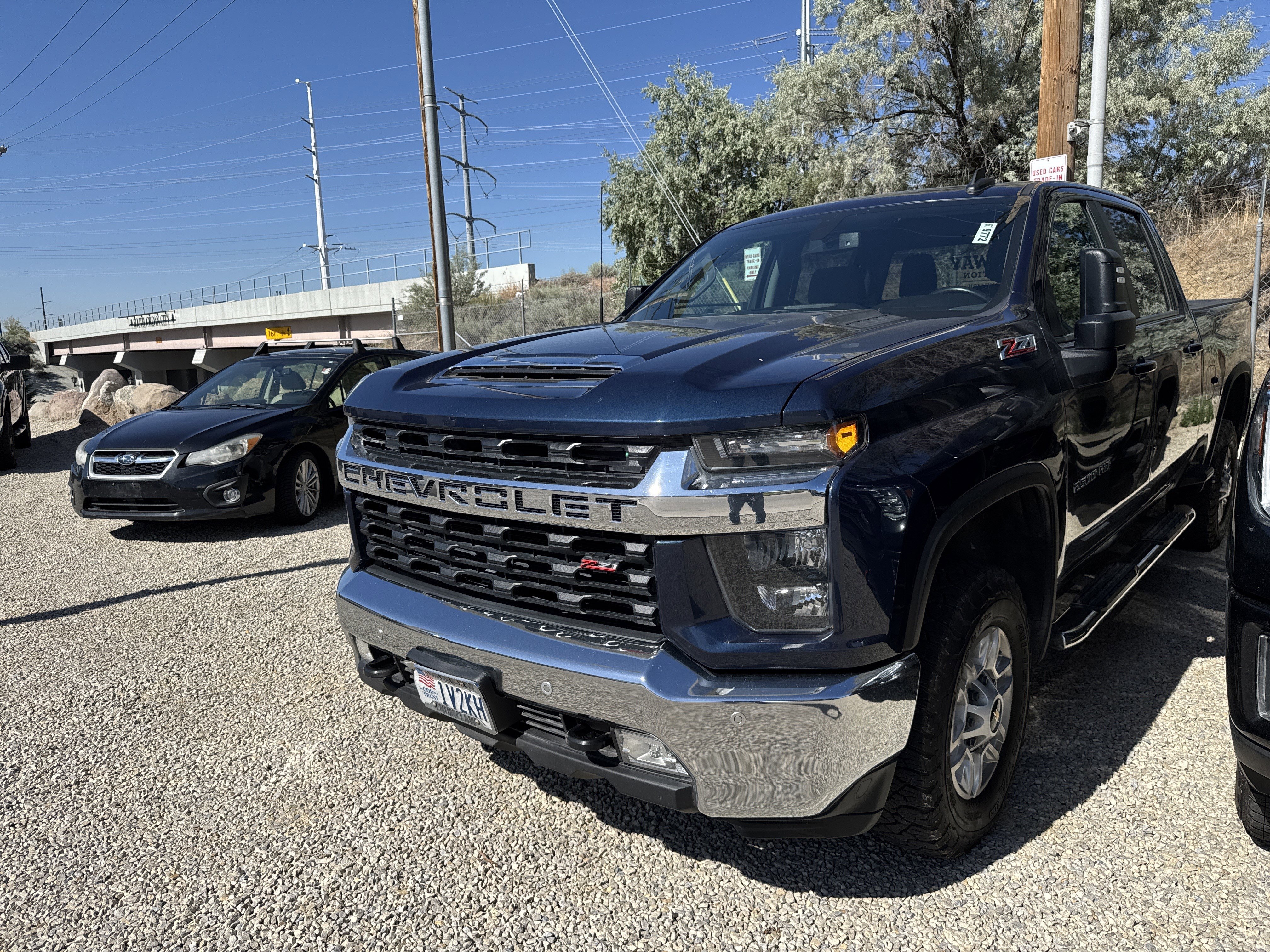 Used 2022 Northsky Blue Metallic Chevrolet LT image 4
