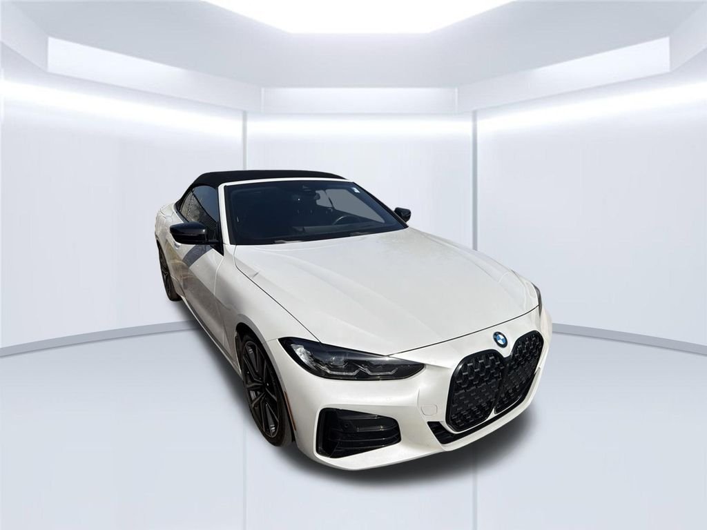 Used 2024 White BMW M440i image 2