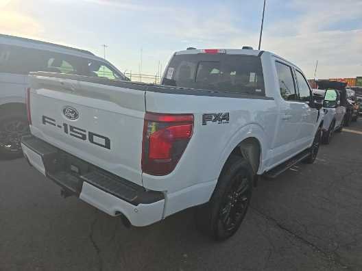 Used 2025 Oxford White Clearcoat Ford XLT image 6