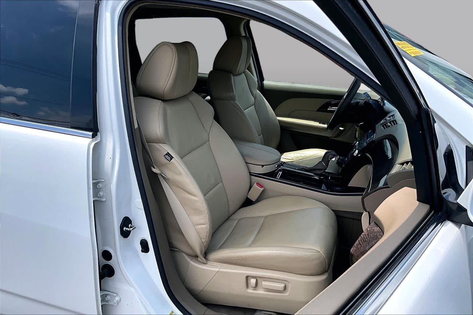 Used 2012 Aspen White Pearl II Acura Tech/Entertainment Pkg image 8