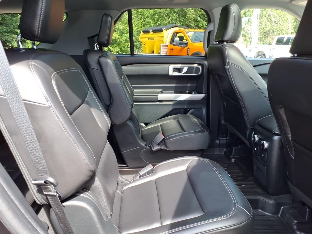 Certified Used 2023 Black Metallic Ford XLT image 12