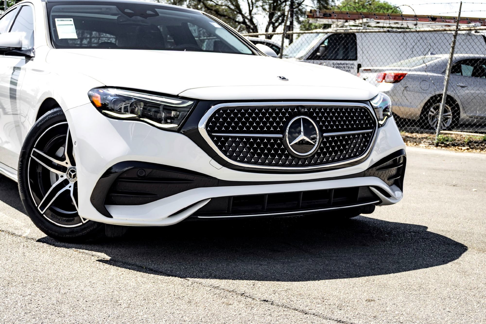 Certified Used 2025 Polar White Mercedes-Benz E 350 image 3