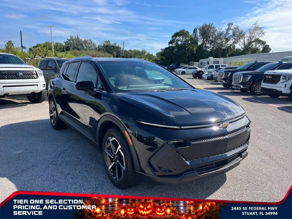 Used 2026 Black Chevrolet LT image 3