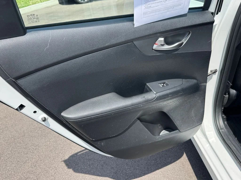 Used 2020 White Kia FE image 13