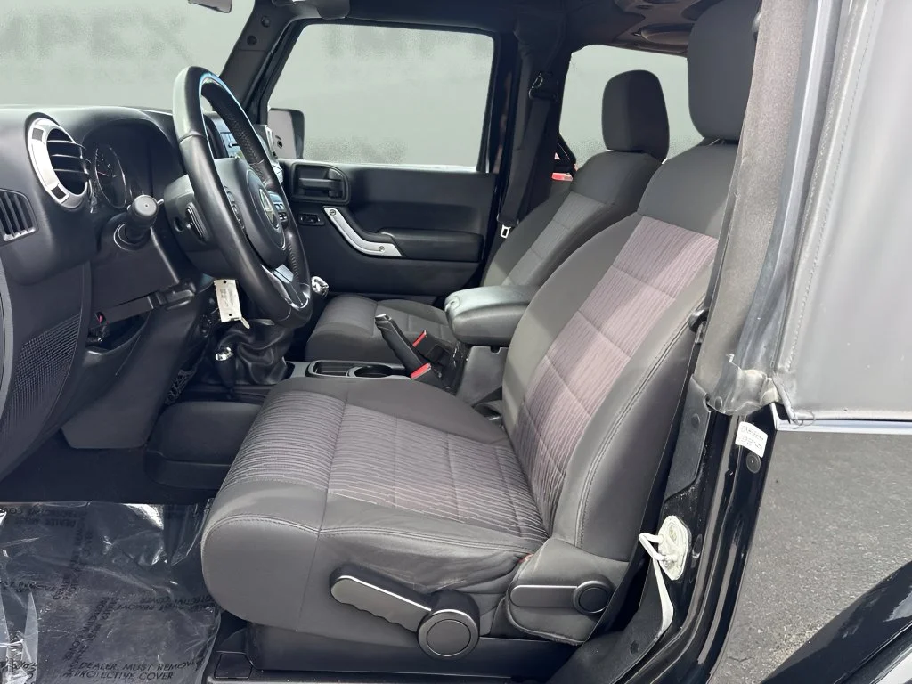 Used 2011 Black Jeep Sahara image 9