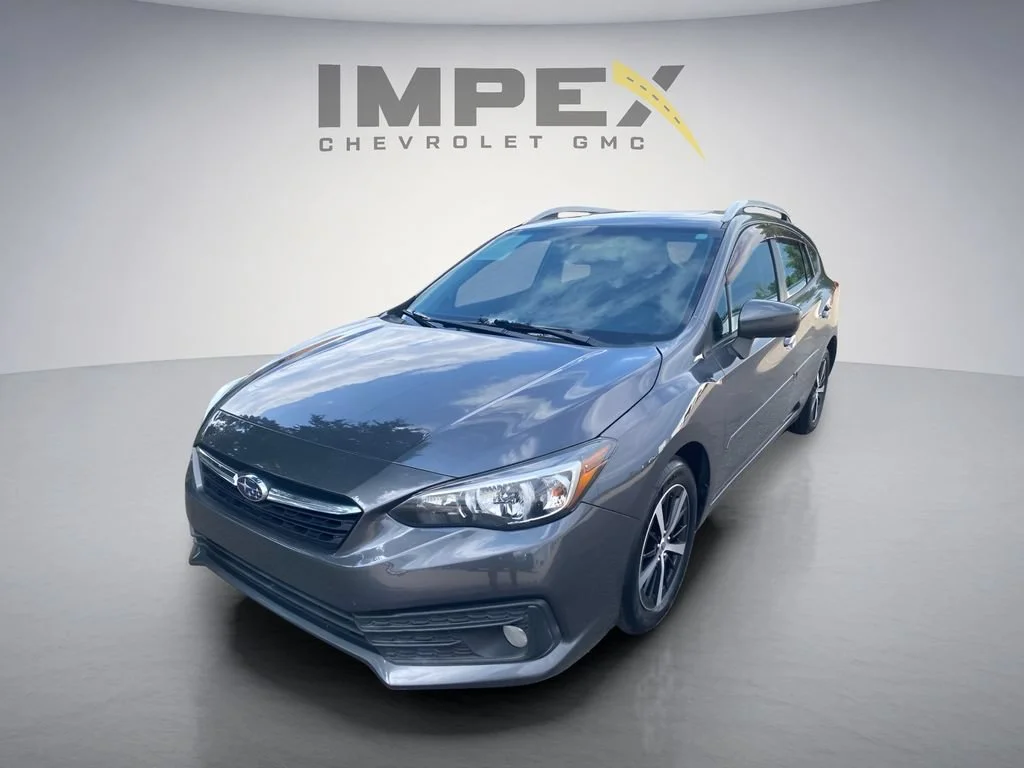 Used 2020  Subaru Premium image 1