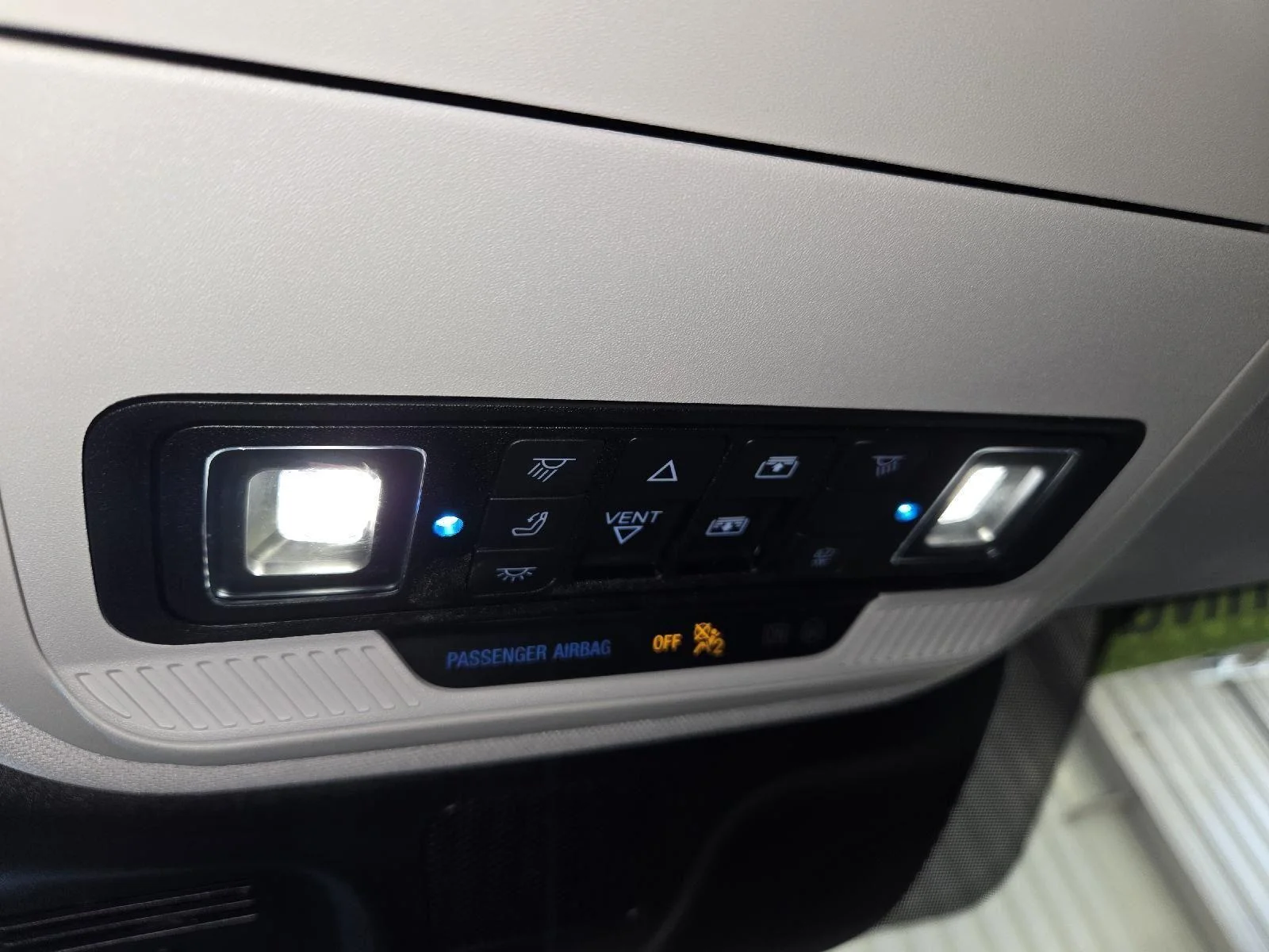 Used 2025 Agate Black Ford Active image 34