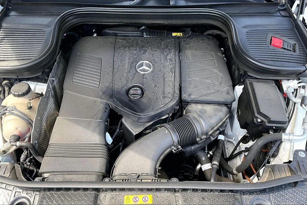 Certified Used 2024 White Mercedes-Benz GLE 350 image 34