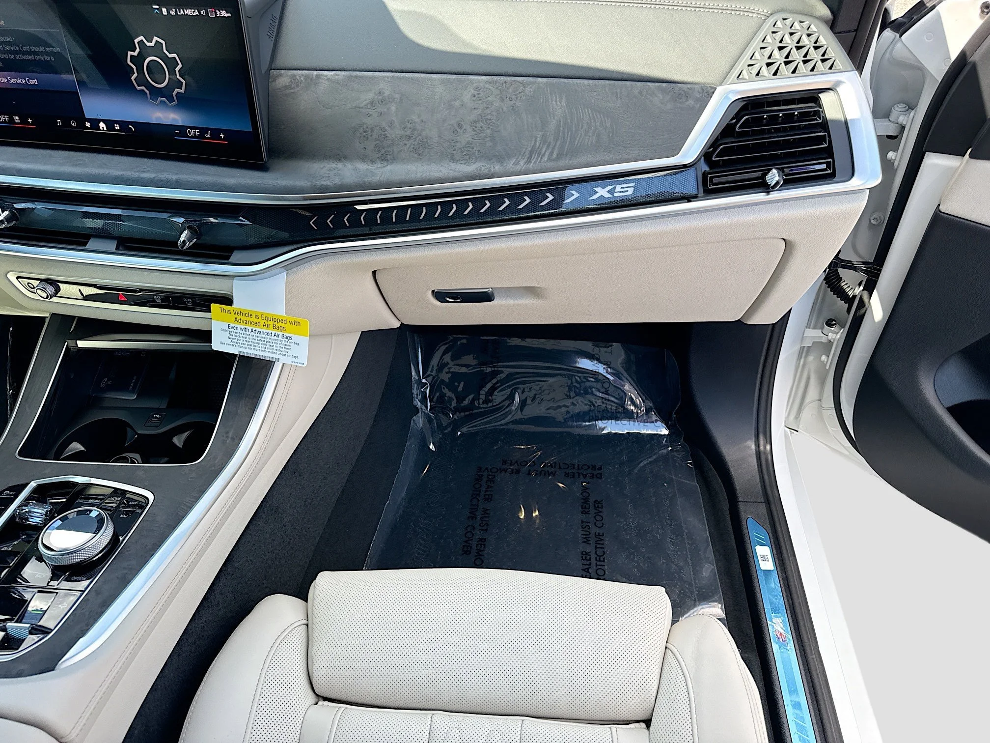 New 2026 Alpine White BMW xDrive50e image 18