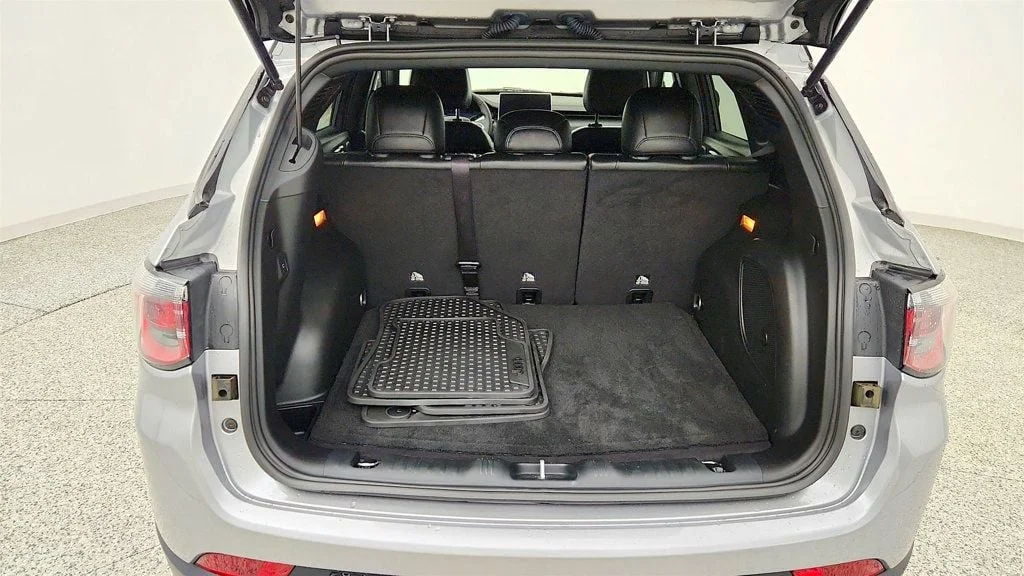 Used 2023 Billet Silver Metallic Clearcoat Jeep Altitude 4x4 Special Edition w/ Sun & Sound Group image 23