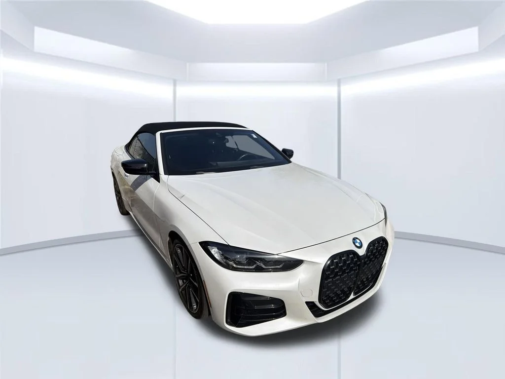 Used 2024 White BMW M440i image 2