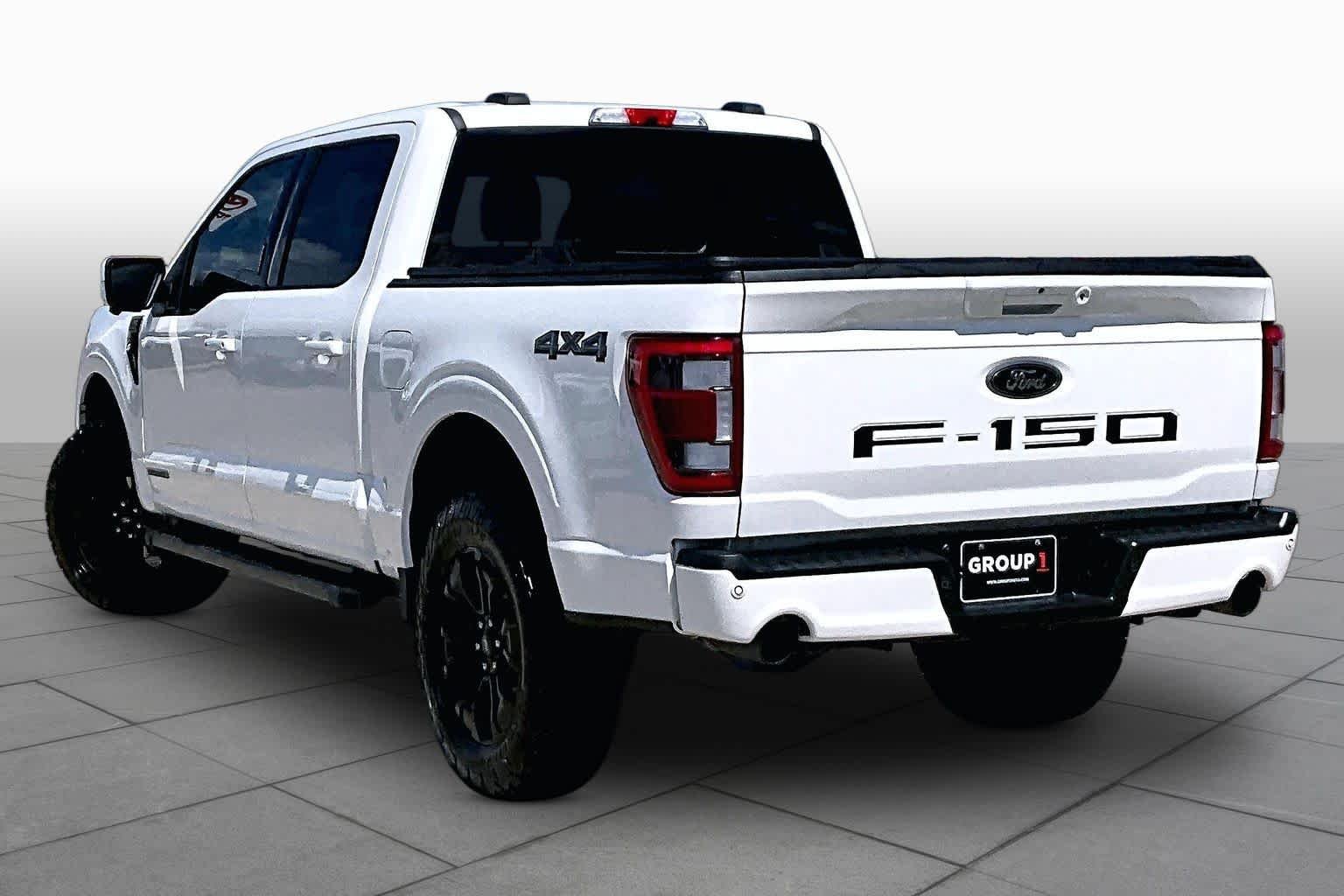 Used 2023 Star White Metallic Tri-Coat Ford LARIAT image 12