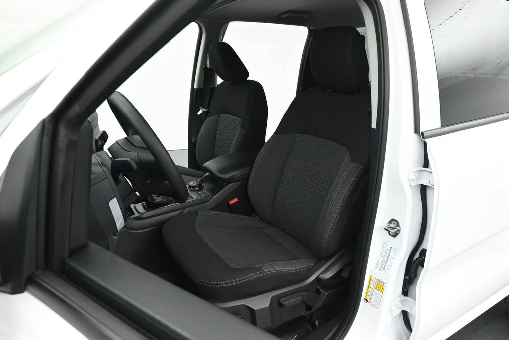 New 2026 Oxford White Ford XL image 8