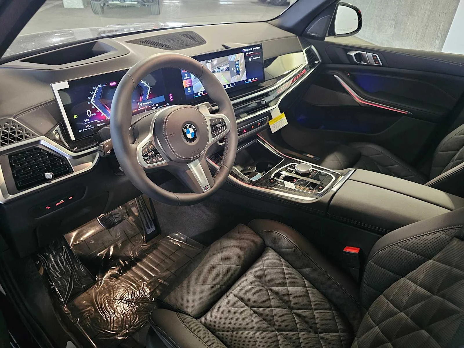 New 2026 Carbon Black Metallic BMW xDrive40i image 2