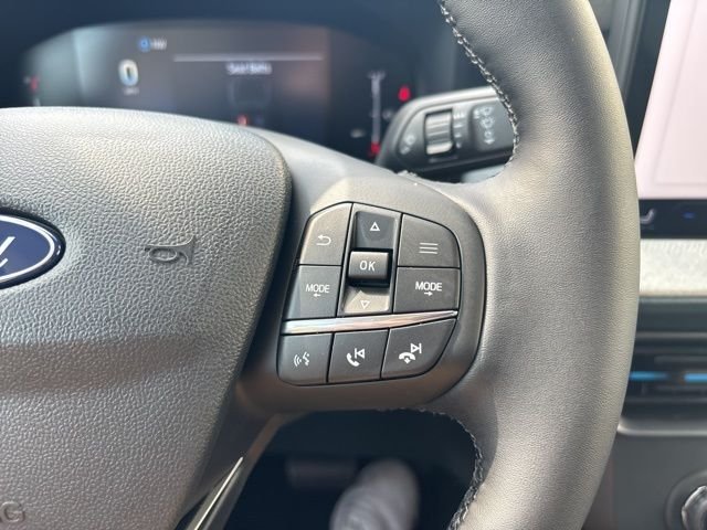 New 2025 Space White Metallic Ford XLT image 19