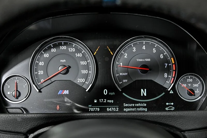 Used 2018 Mineral Grey Metallic BMW COMPETITION image 21