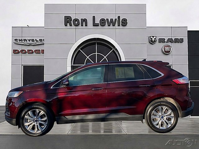 2022 Ford Edge Titanium