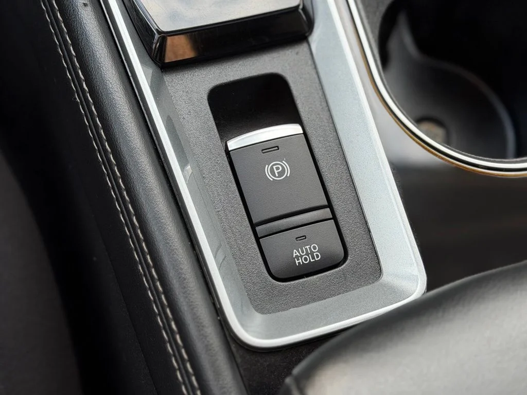 Used 2024 Black Nissan 2.5 SV image 18