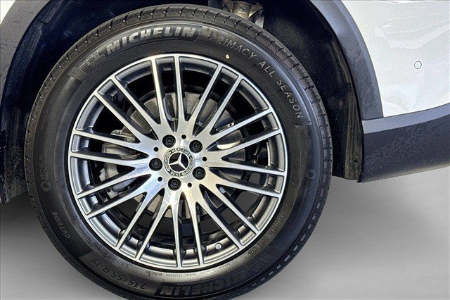 New 2026 Polar White Mercedes-Benz GLC 300 image 59