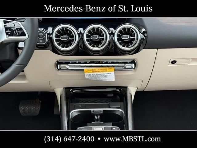 New 2026 Mountain Grey Metallic Mercedes-Benz GLA 250 image 11