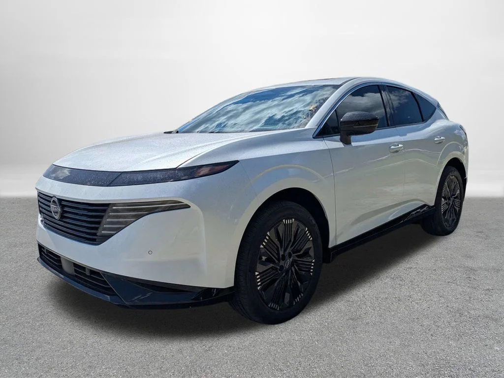 New 2026 White Nissan Platinum image 7