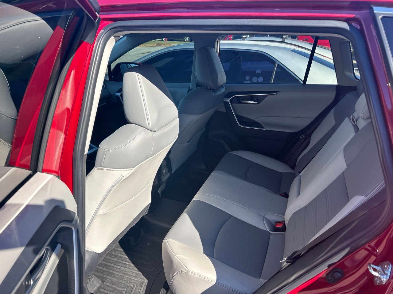Used 2025 Red Toyota XLE Premium image 12