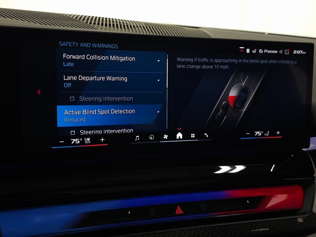 2025 BMW M5 - Image 29