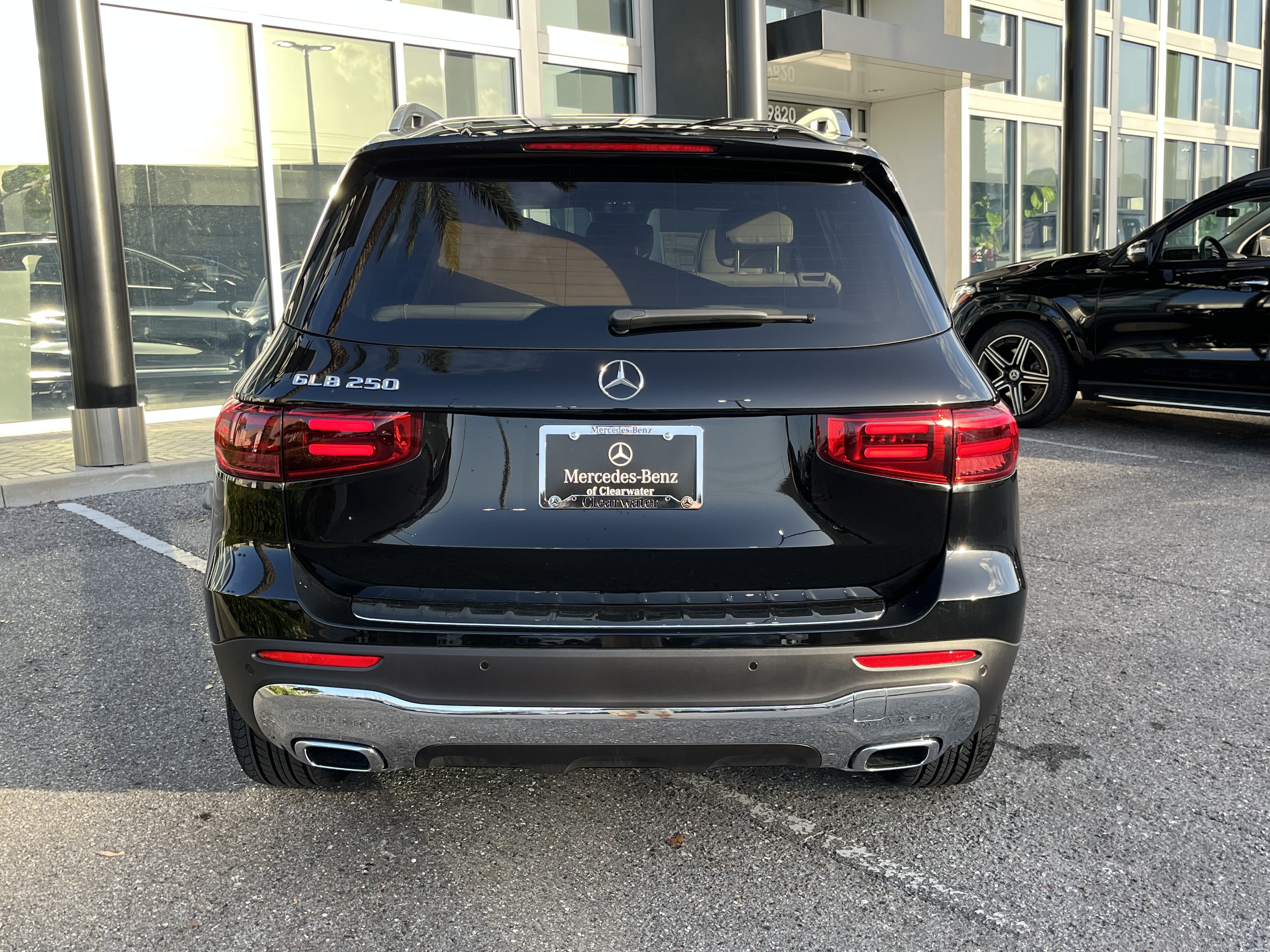 New 2026 Night Black Mercedes-Benz GLB 250 image 5