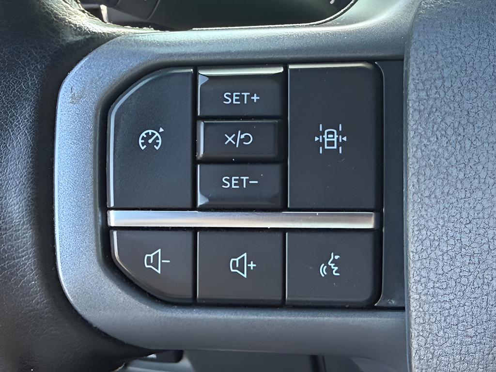 Used 2023 Blue Ford XLT image 16