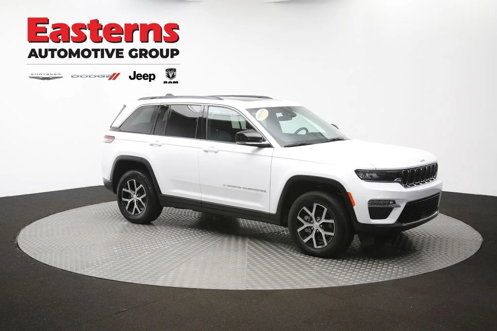 Used 2025 White Jeep Limited image 51