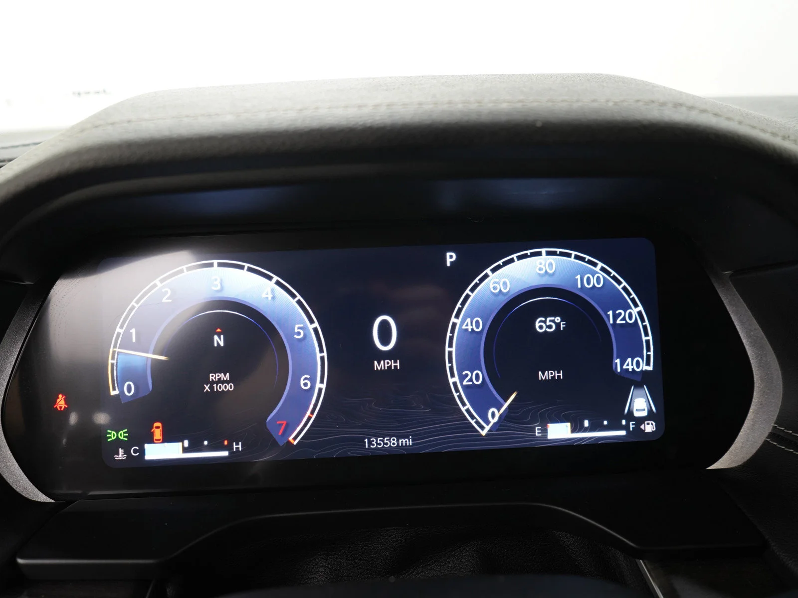 Used 2023 Diamond Black Crystal Pearlcoat Jeep Limited image 29