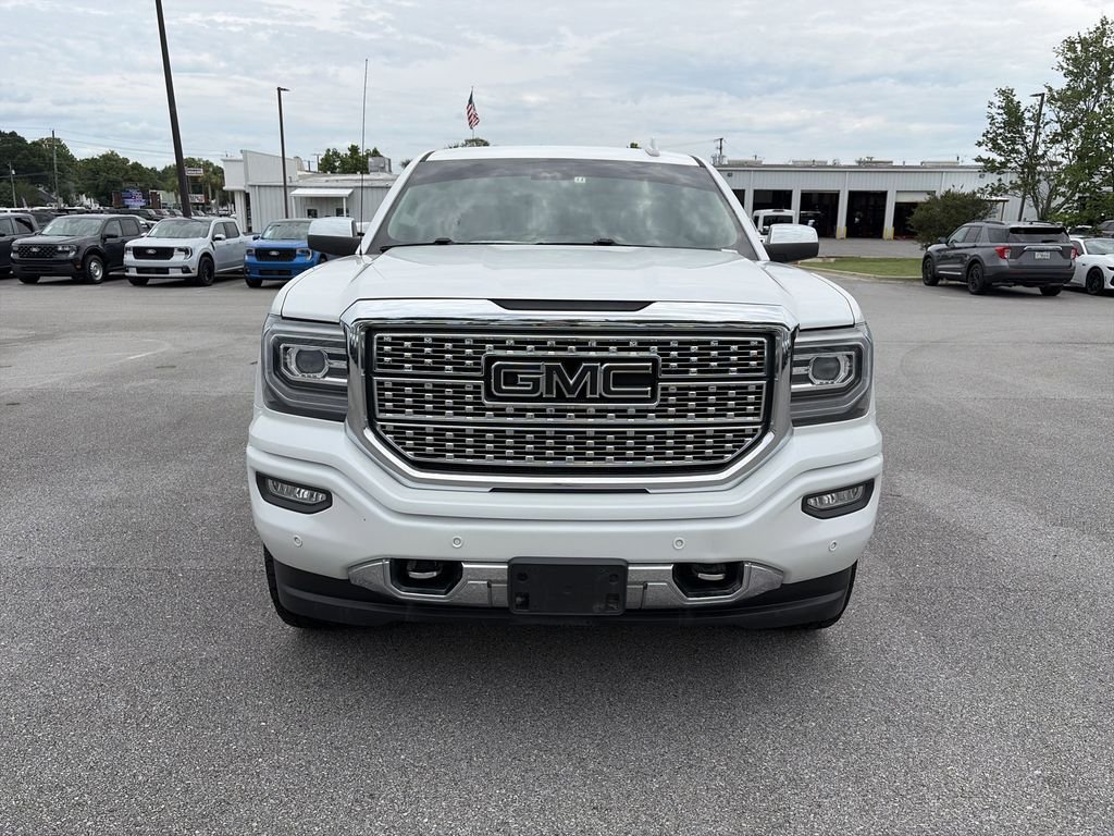 Used 2017 White GMC Denali image 10