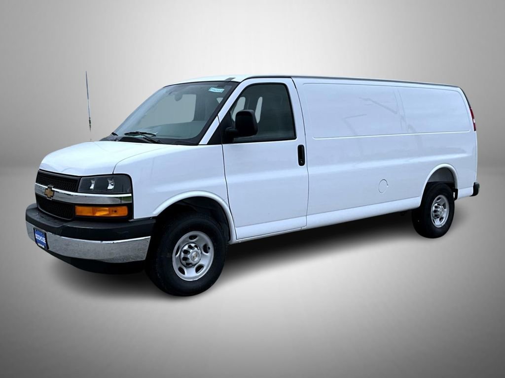 2026 Chevrolet Express 3500 Extended Work Van's photo