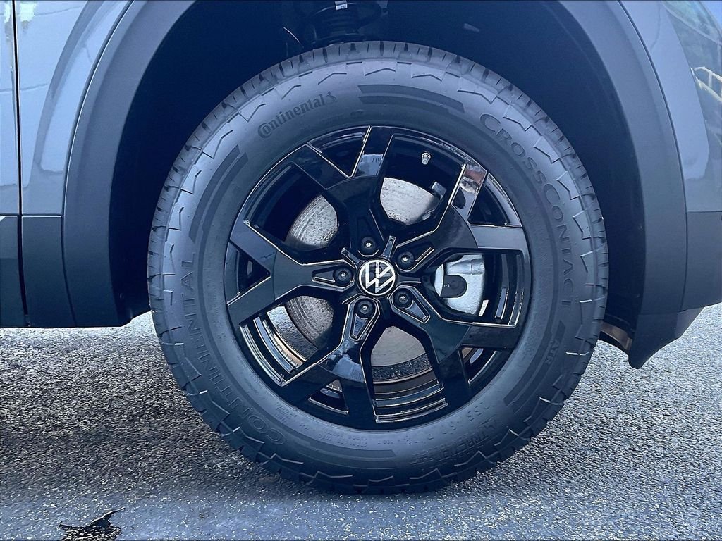 New 2026 Gray Volkswagen 2.0T Peak Edition image 8