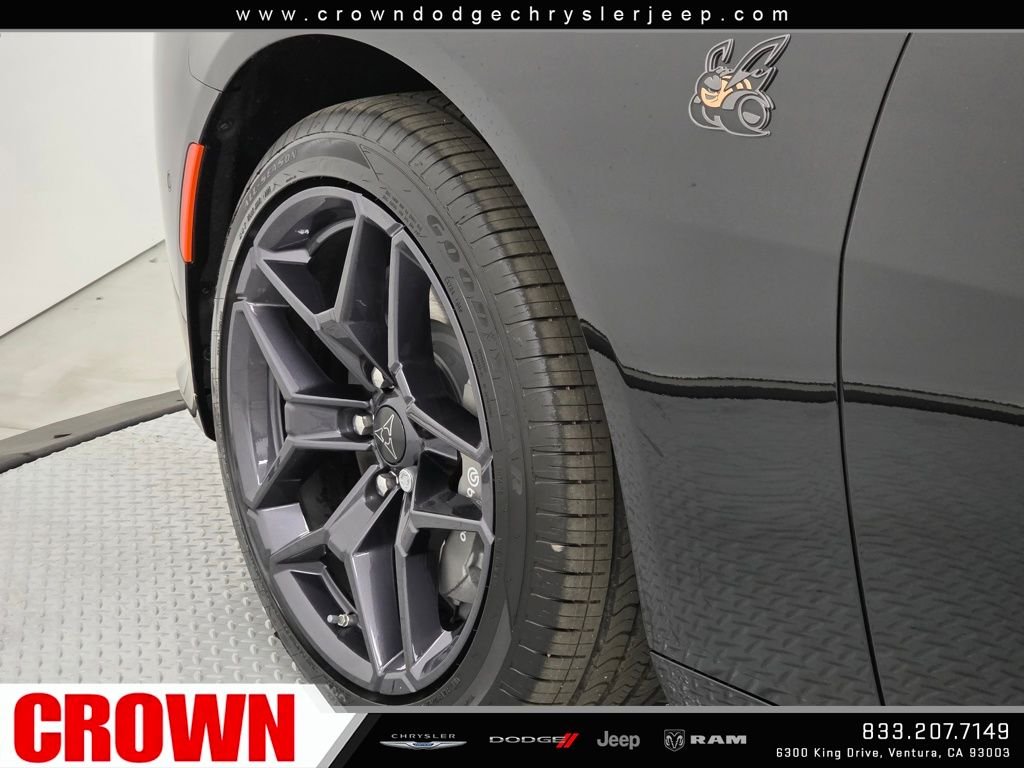 New 2026 Diamond Black Crystal Pearlcoat Dodge Scat Pack Plus image 10
