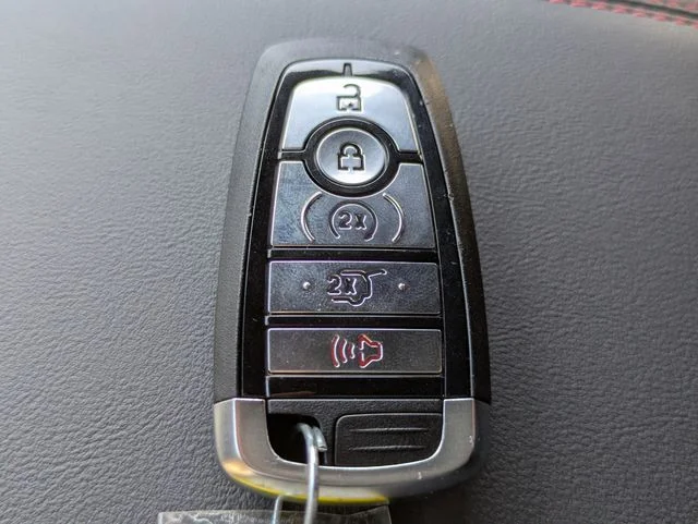 New 2026 Agate Black Metallic Ford ST-Line image 30