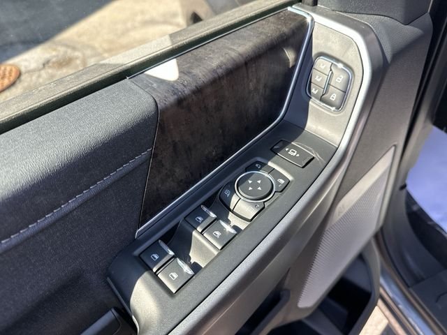 New 2026 Carbonized Gray Metallic Ford F-350® Lariat® image 17
