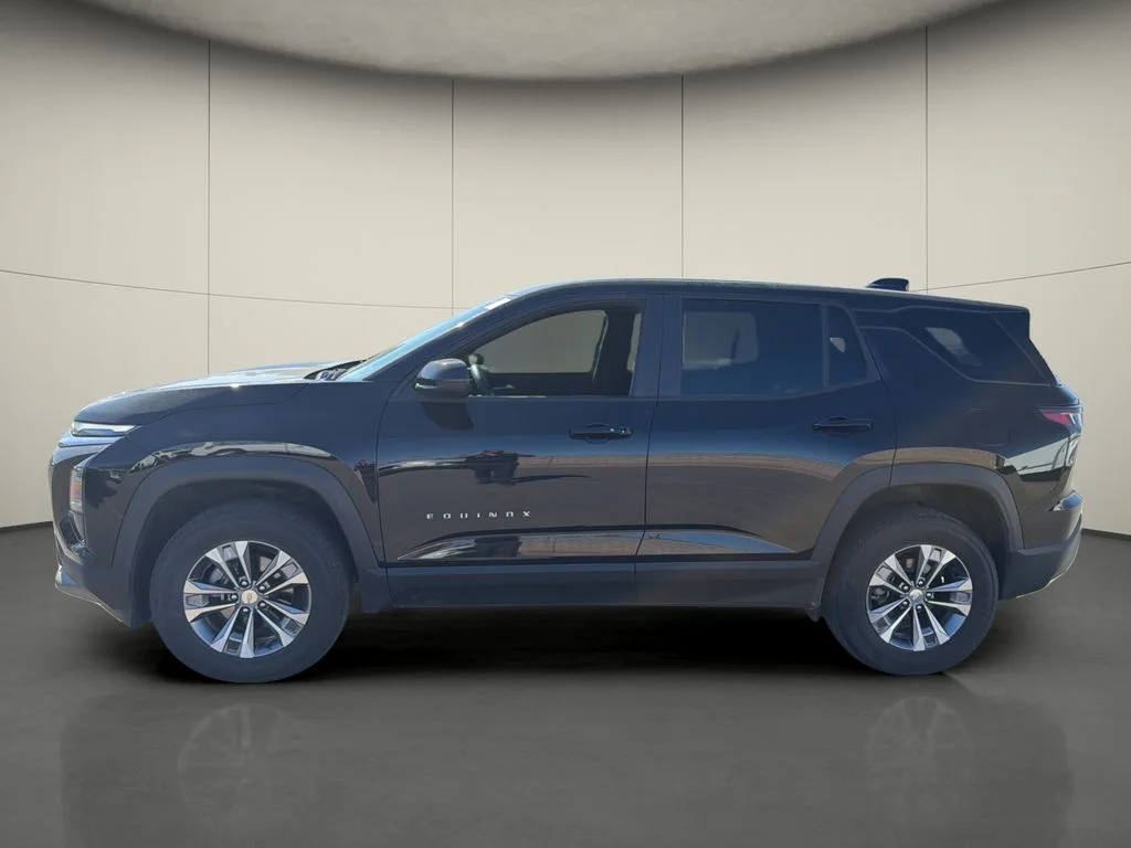 Used 2025 Black Chevrolet LT image 4