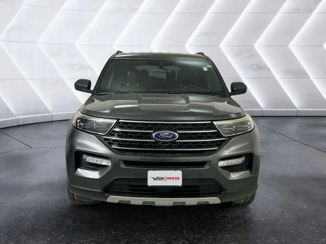 Used 2020 Gray Ford XLT image 2