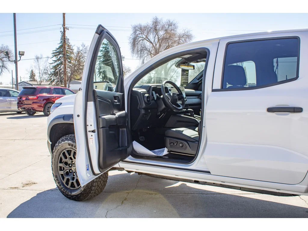 2026 Chevrolet Colorado Trail Boss - Photo 12