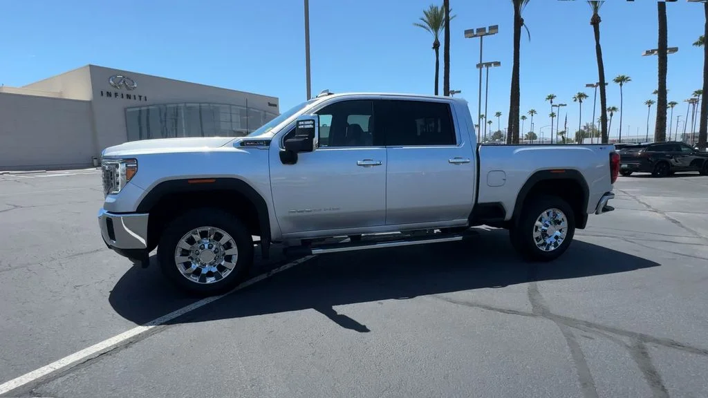 Used 2022 Silver GMC SLT image 6