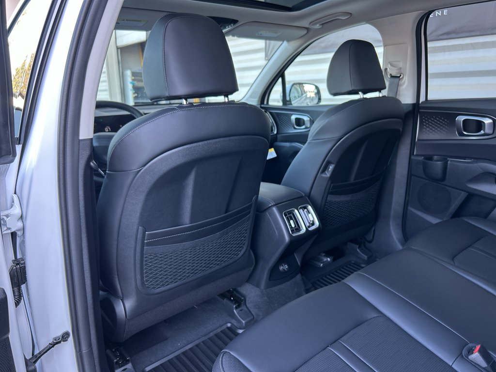 2026 Kia Sorento S - Photo 14