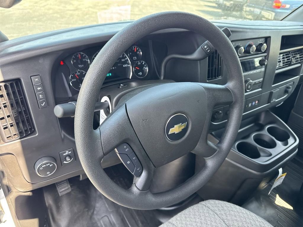 2026 Chevrolet Express Cargo Work Van - Photo 10
