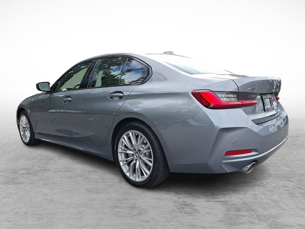 Used 2023 Gray BMW 330i xDrive image 4